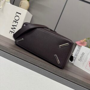 王一博同款 loewe puzzle 32 罗意威大号几何包 硃砂紅 鹿皮 052446 - Image 8