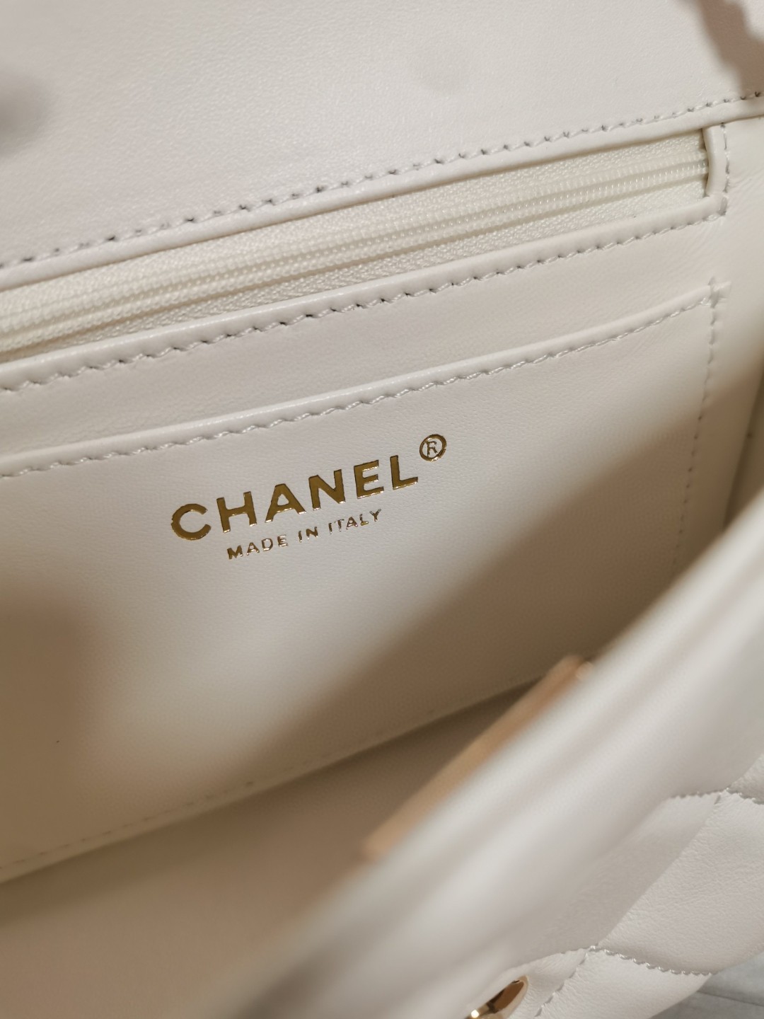 chanel cf mini 香奈兒口蓋包 熊貓色 小羊皮 銀扣 5151 - Image 6