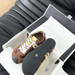 楊冪同款Loewe羅意威德訓運動鞋 臟臟鞋 啡色皮革拼織布 鞋帶糖果裝飾 - Image 5