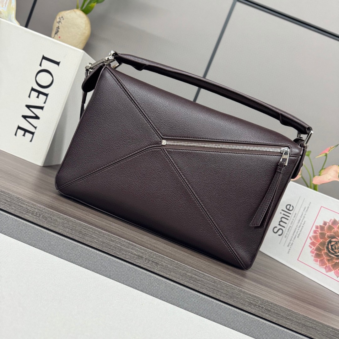 王一博同款 loewe puzzle 32 罗意威大号几何包 硃砂紅 鹿皮 052446 - Image 7