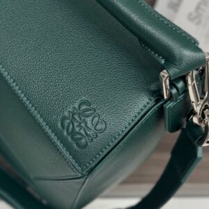 王一博同款 loewe puzzle 32 罗意威大号几何包 常青綠 鹿皮 052446 - Image 6