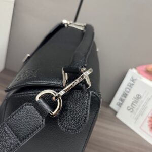 王一博同款 loewe puzzle 32 罗意威大号几何包 黑银 鹿皮 052446 - Image 13