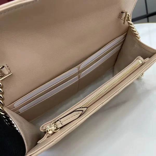 Gucci GG Marmont系列Woc鏈條錢包 杏色Matelassé絎縫牛皮 837745