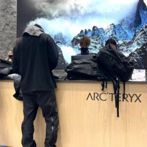 Arcteryx Beta Pants始祖鸟冲锋裤 全拉链硬壳防水运动长裤 - Image 7