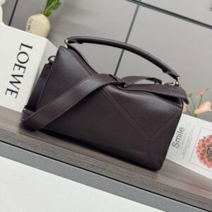 王一博同款 loewe puzzle 32 罗意威大号几何包 硃砂紅 鹿皮 052446 - Image 5