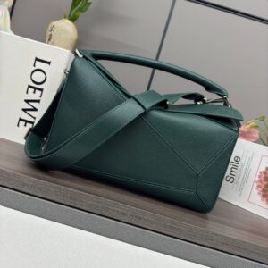王一博同款 loewe puzzle 32 罗意威大号几何包 常青綠 鹿皮 052446 - Image 2